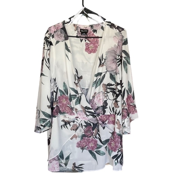 City Chic Tops - CITY CHIC TRENDY TWIST BLOUSE SIZE L/20